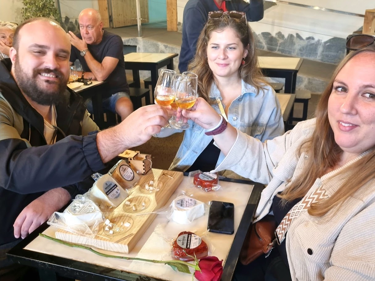 Farm tour with cheese and wine